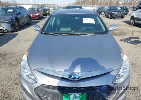 2015 Hyundai Sonata Hybrid from USA, damaged, VIN KMHEC4A46FA129848